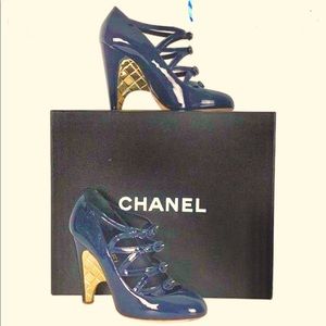 Authentic Chanel Buckle Navy Blue Patent leather heels